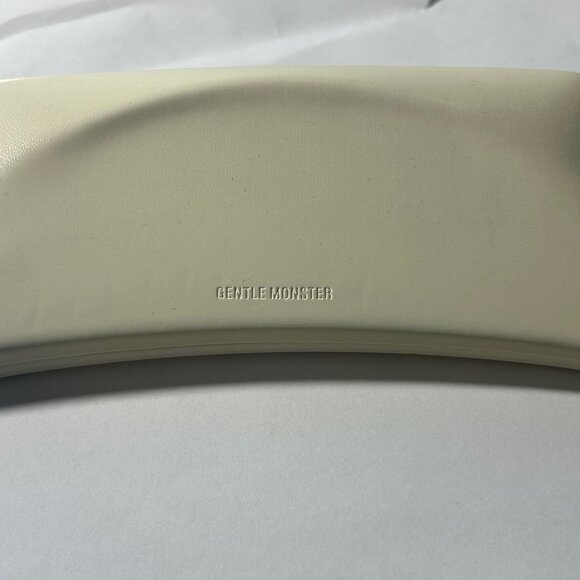 Gentle Monster Frame - Picture 3 of 3